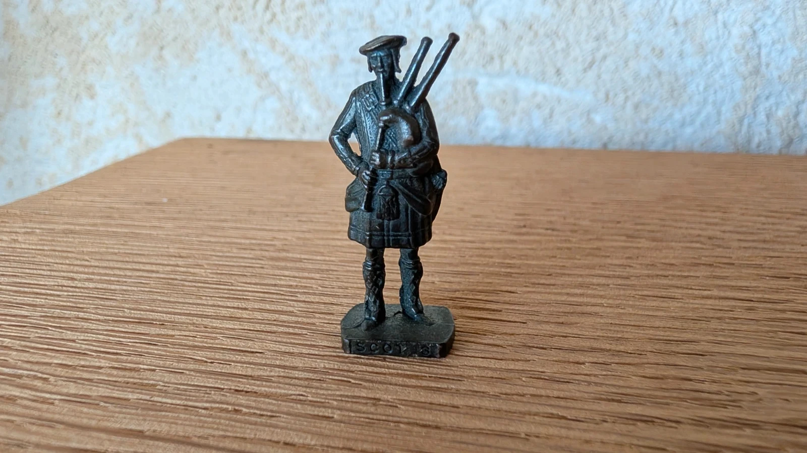 figurine metal plomb kinder jogador gaita escocesa scots kilt 4cm – photo 10
